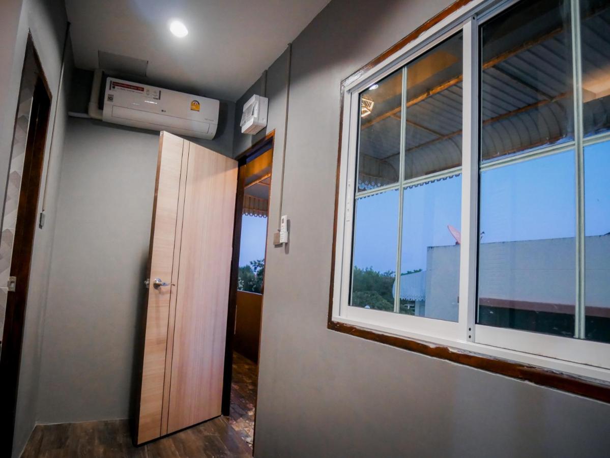 Varietyd-Dayhostel Huahin Extérieur photo