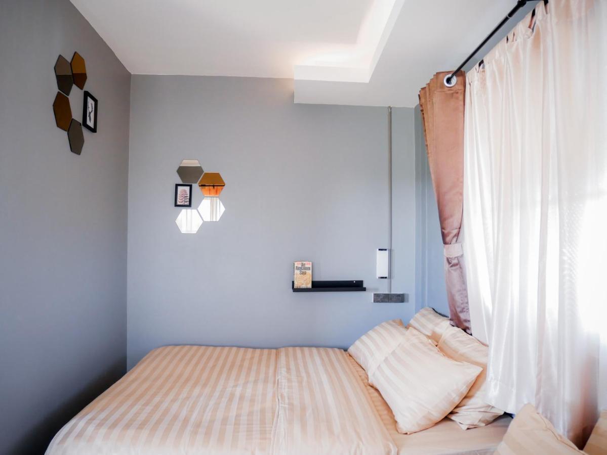 Varietyd-Dayhostel Huahin Extérieur photo