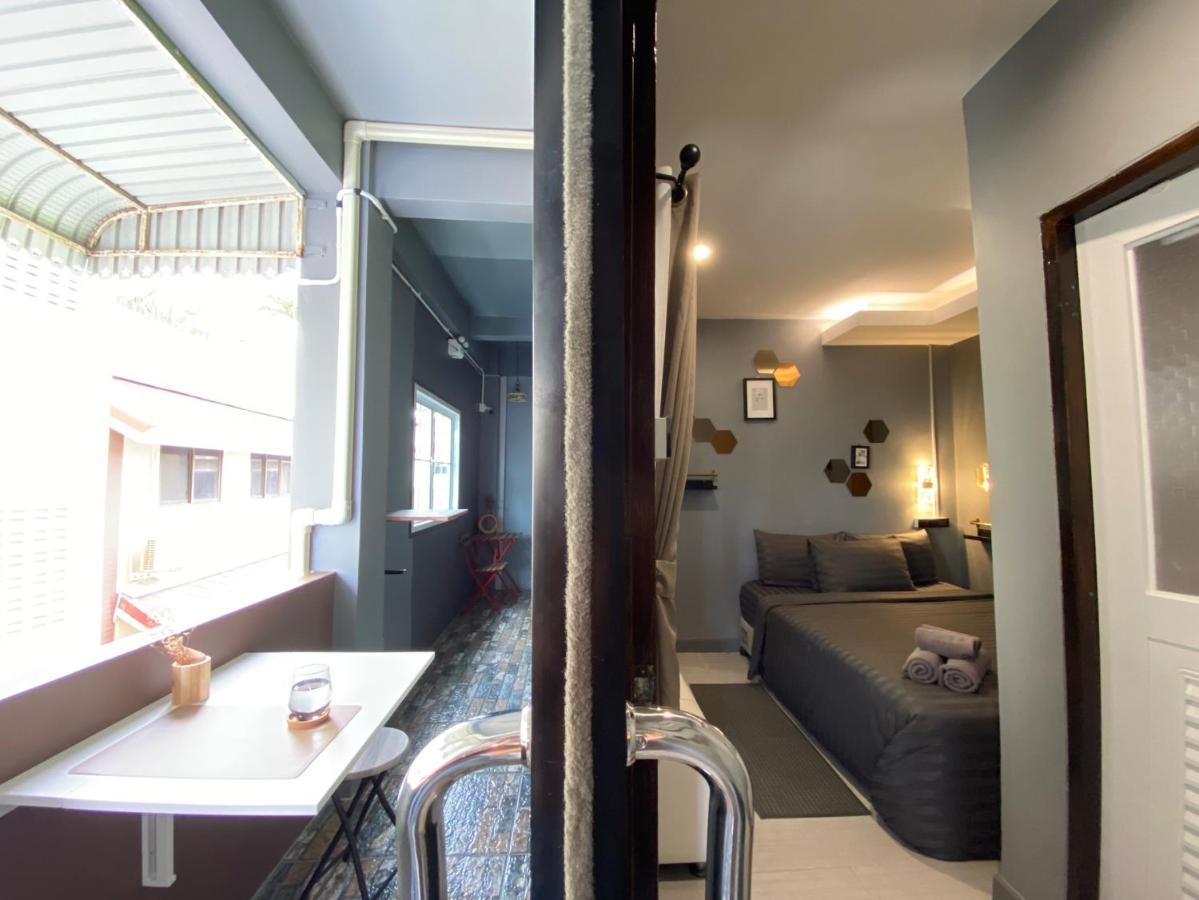 Varietyd-Dayhostel Huahin Extérieur photo