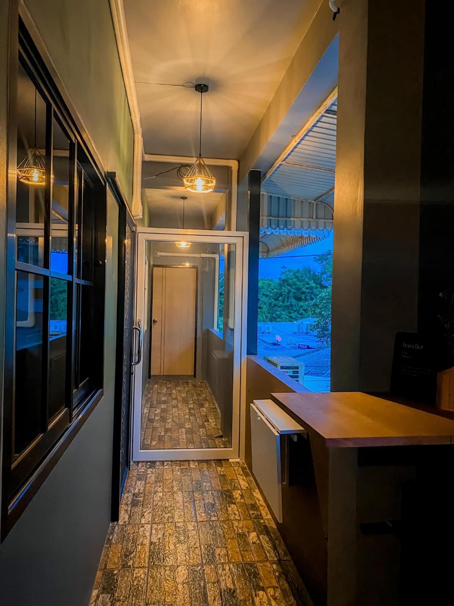 Varietyd-Dayhostel Huahin Extérieur photo