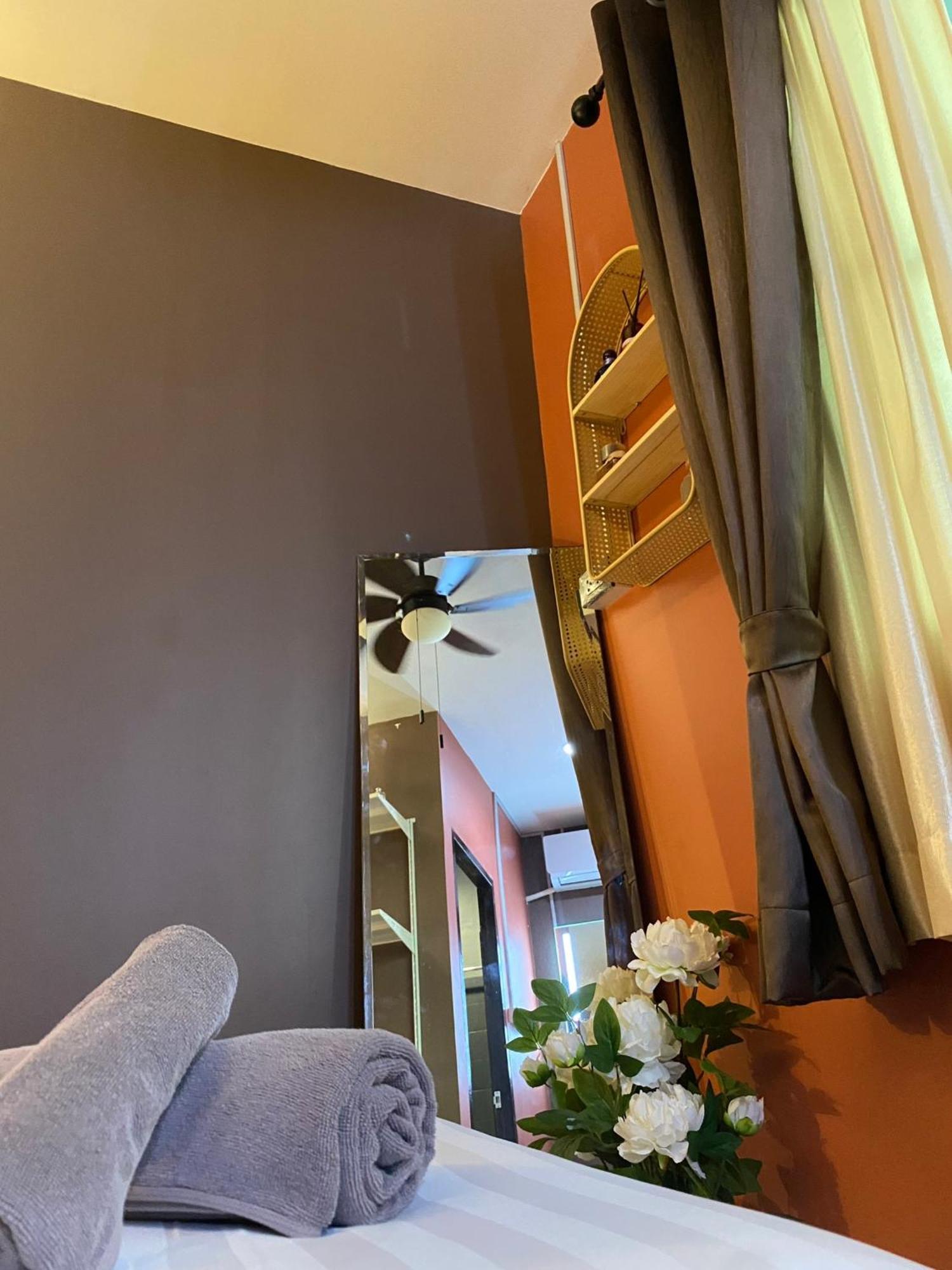 Varietyd-Dayhostel Huahin Extérieur photo