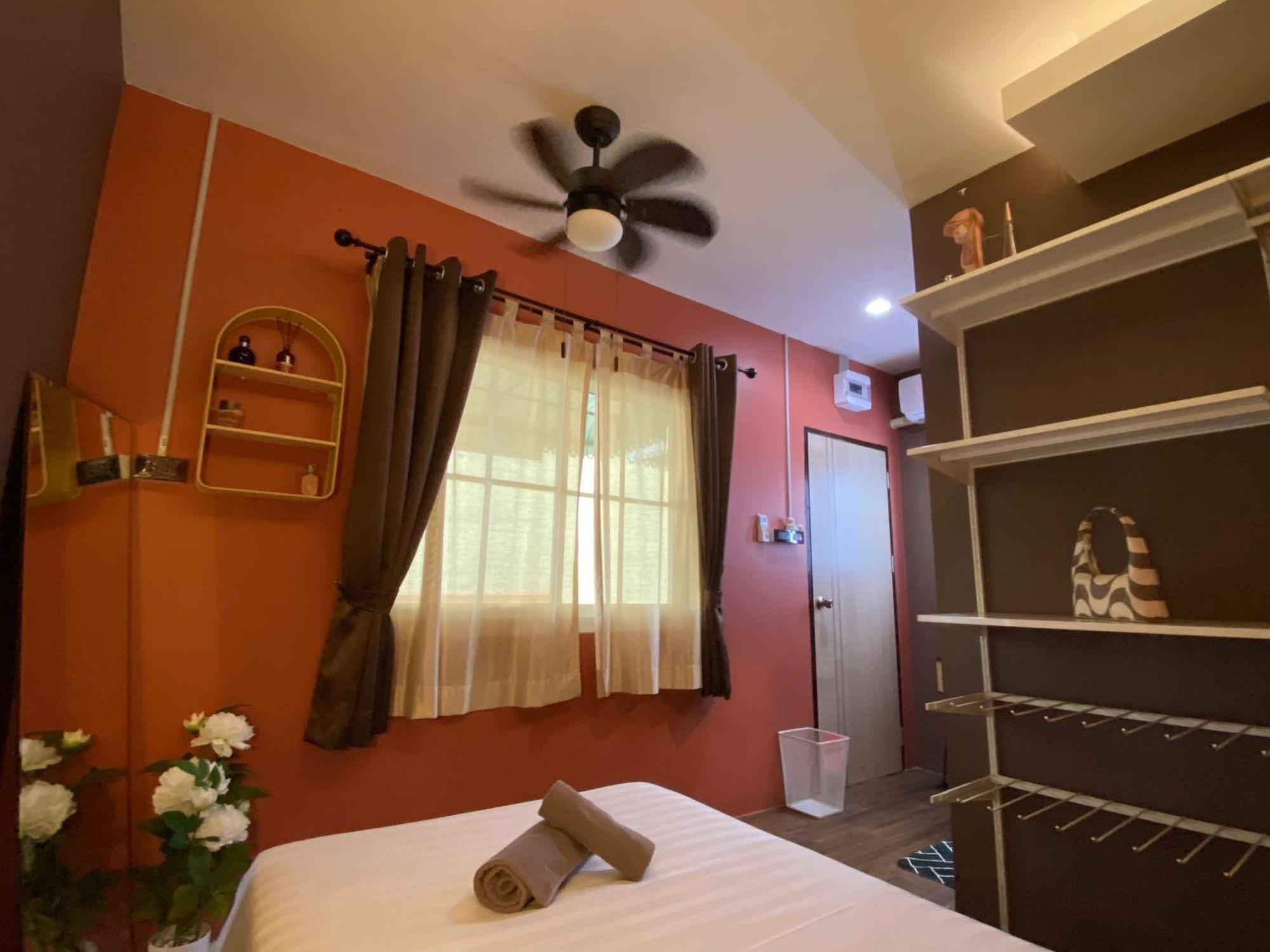 Varietyd-Dayhostel Huahin Extérieur photo